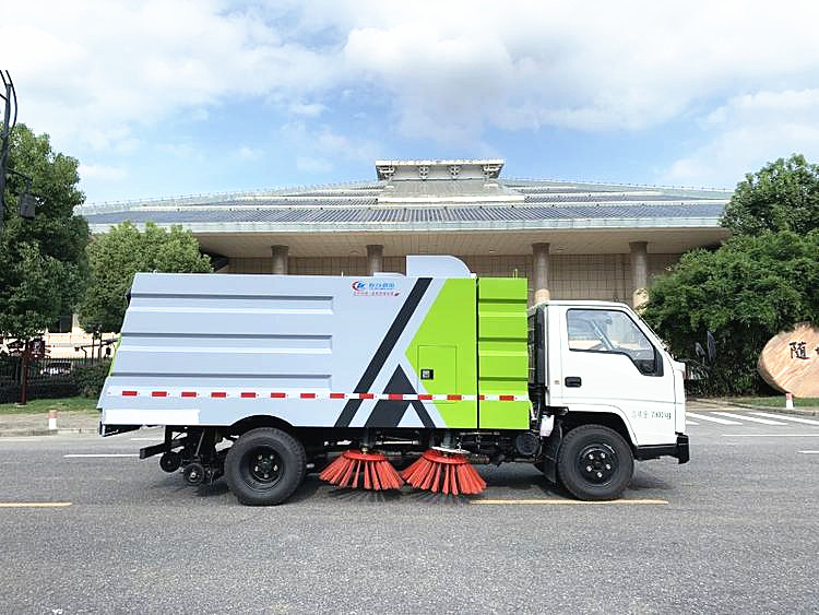 江鈴順達(dá)6方掃路車(chē)